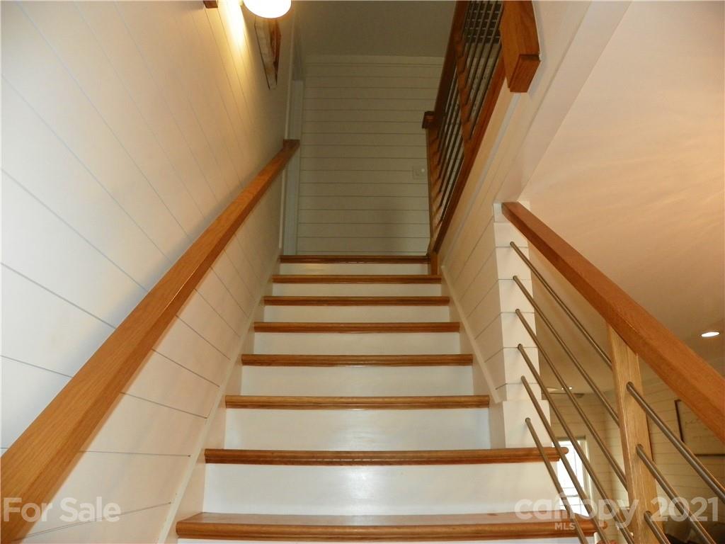 10617 Fink Road Mount Pleasant, NC 28124 - Photo 33 of 45 a view of entryway