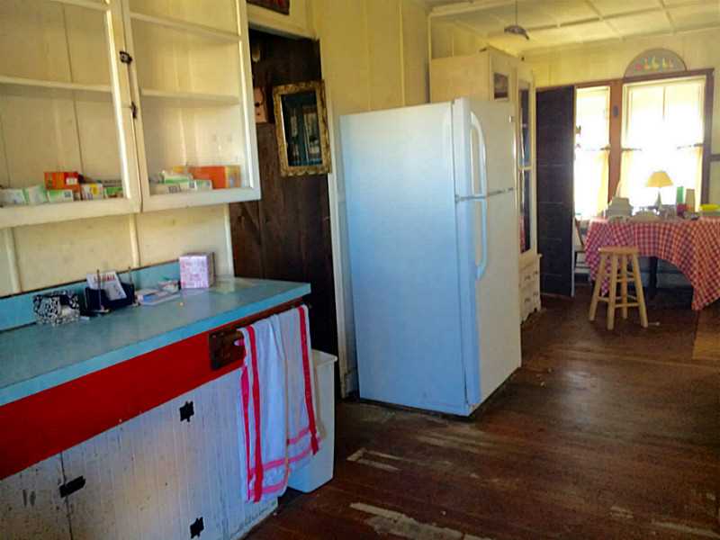 1256 Anthony Road Portsmouth, RI 02871 - Photo 3 of 20 Kitchen.