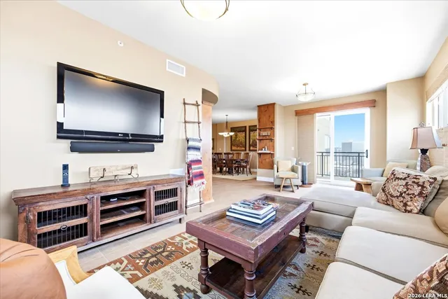 $499,990 | 215 Center Street, Unit 1503, San Antonio, TX 78202