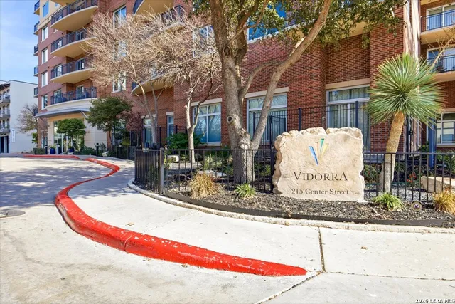 $499,990 | 215 Center Street, Unit 1503, San Antonio, TX 78202