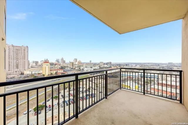 $499,990 | 215 Center Street, Unit 1503, San Antonio, TX 78202