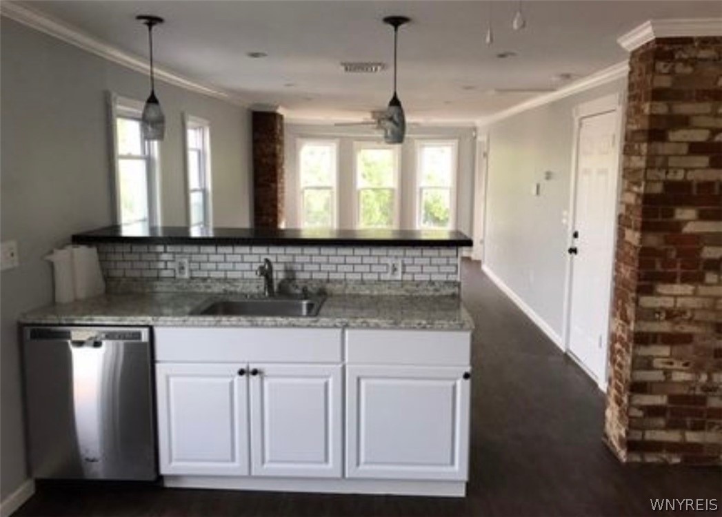 497 West Avenue Buffalo, NY 14213 - Photo 5 of 11