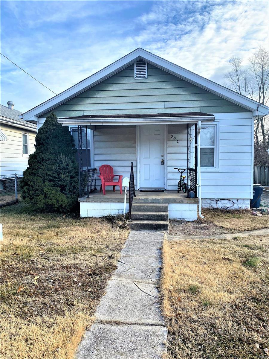 701 Condit Avenue Alton, IL 62002 - Photo 1 of 7 Gallery Image 1