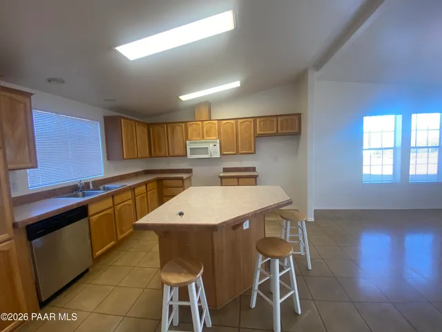 $379,000 | 6880 Windmill Road, Skull Valley, AZ 86338