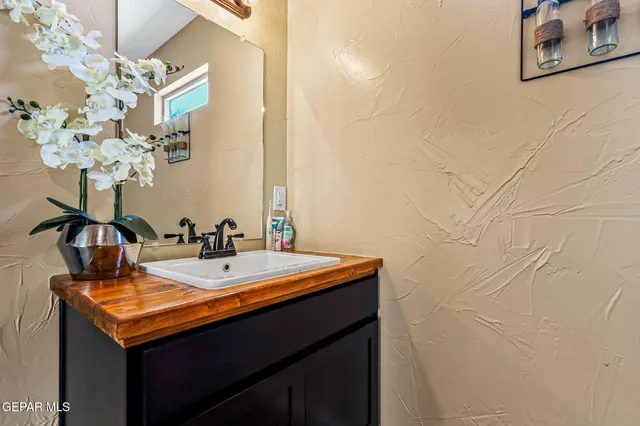 $395,000 | Undisclosed Address, Socorro, TX 79927