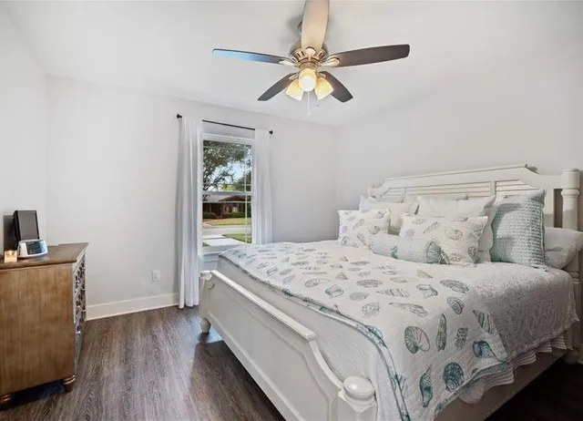 $2,995 | 210 Wilshire Place, Corpus Christi, TX 78411