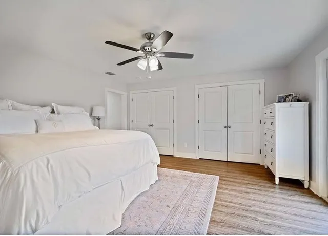 $2,995 | 210 Wilshire Place, Corpus Christi, TX 78411