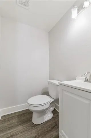 $2,995 | 210 Wilshire Place, Corpus Christi, TX 78411