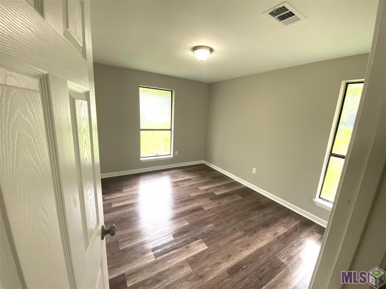 13742 Rampart Court Baton Rouge, LA 70810 - Photo 10 of 12 Gallery Image 10