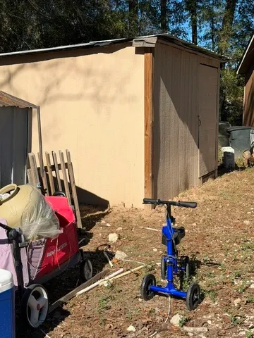 $220,000 | 16465 Hickory Road, Conroe, TX 77302