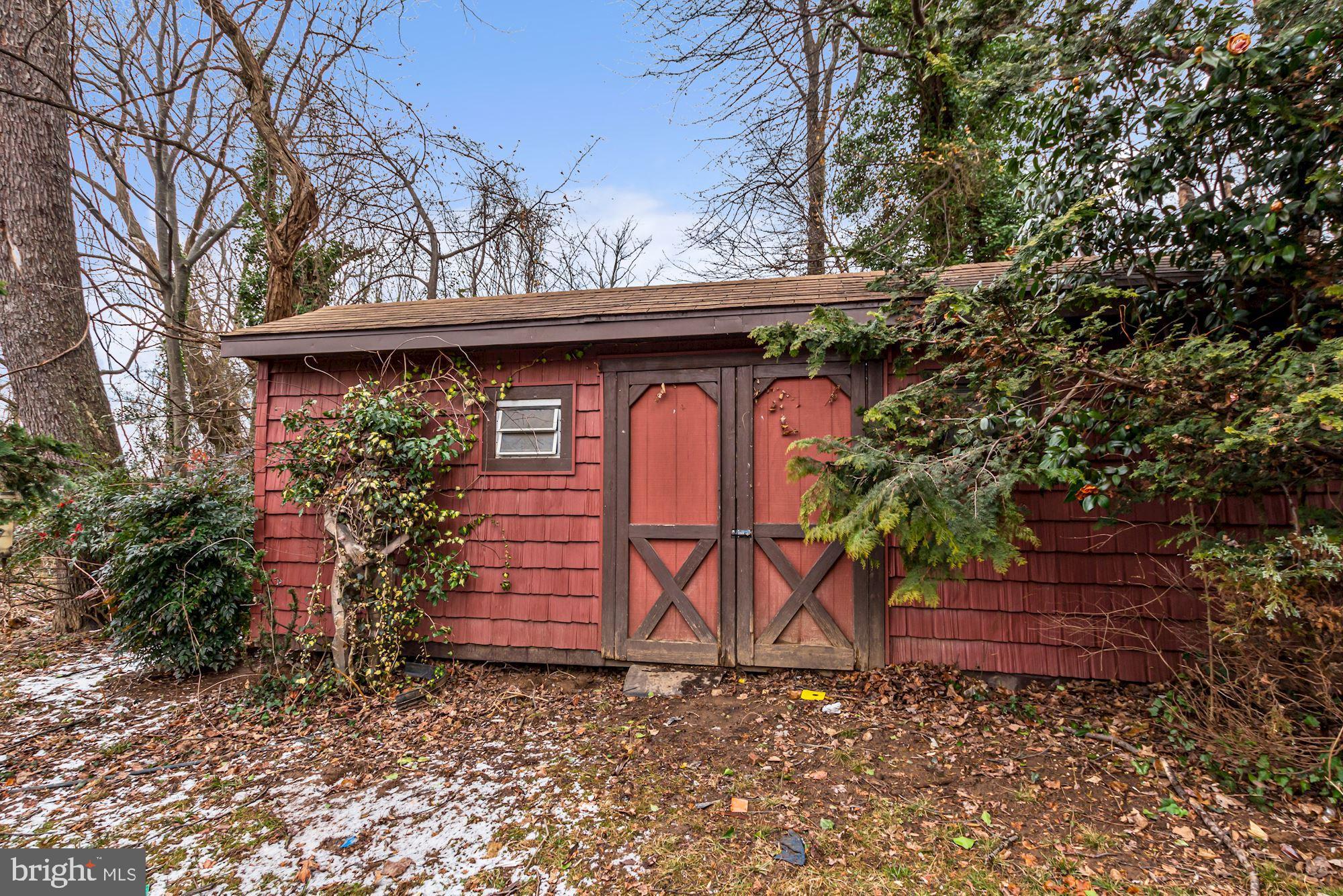2115 Hanover Street Silver Spring, MD 20910 - Photo 31 of 34 Stoage Shed