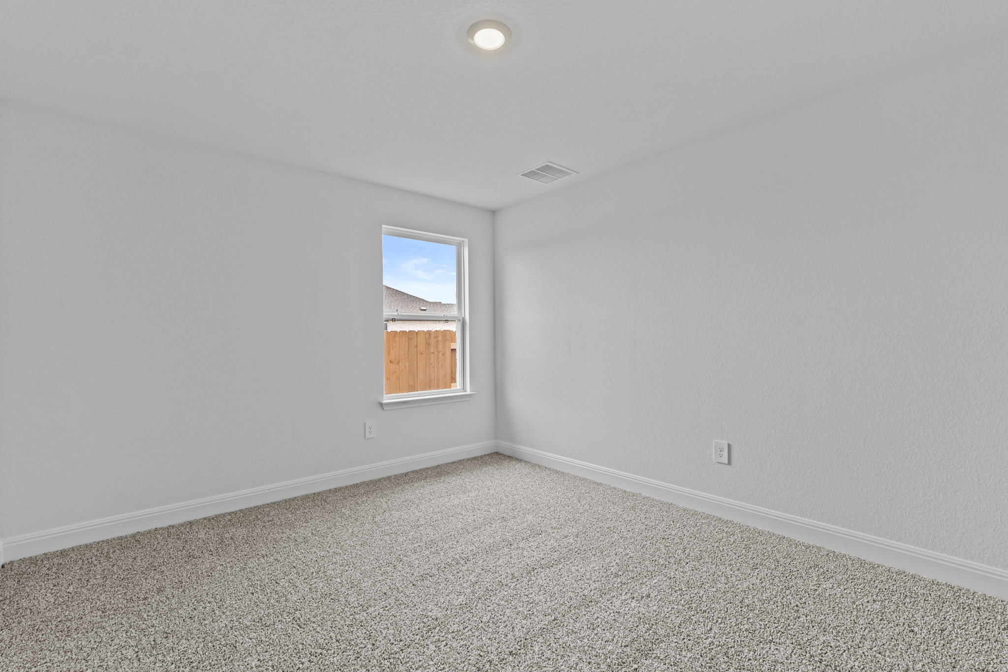 253 Rivers Edge Drive Georgetown, TX 78628 - Photo 6 of 34