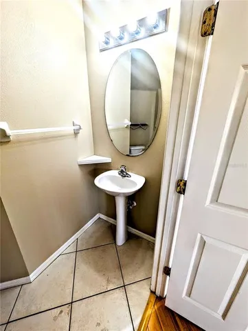 $1,900 | 3792 Mahony Lane, Sarasota, FL 34233