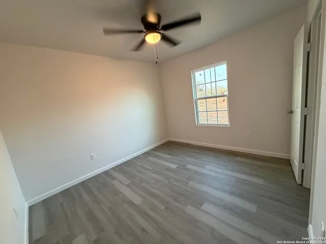 $289,000 | 335 Cr 1643 Clearview Drive, Moore, TX 78057