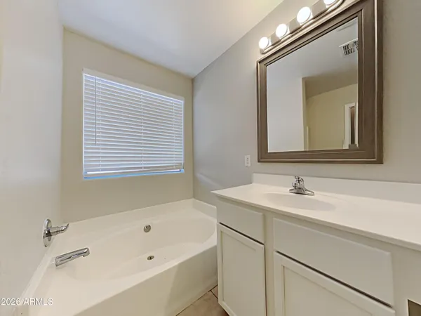 $2,265 | 7911 South 48th Lane, Laveen, AZ 85339