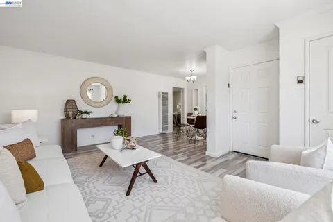 $700,000 | 4061 Maiden Lane, Union City, CA 94587