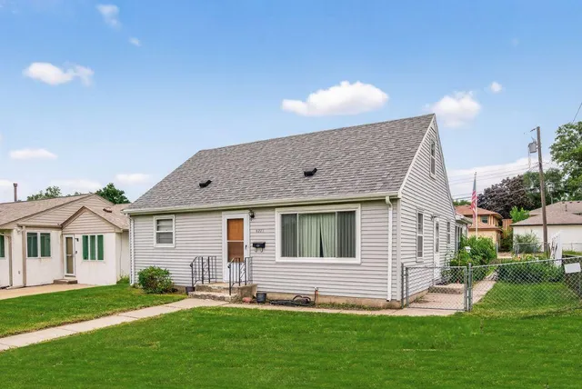 $300,000 | 5227 5th Street Northeast, Columbia Heights, MN 55421