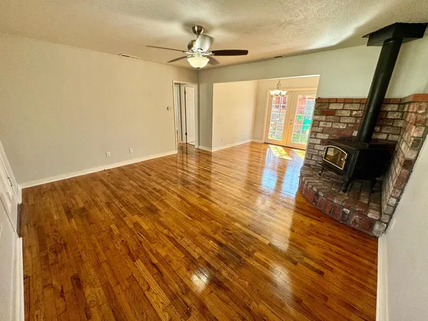 $365,000 | 3825 San Joaquin Avenue, Denair, CA 95316