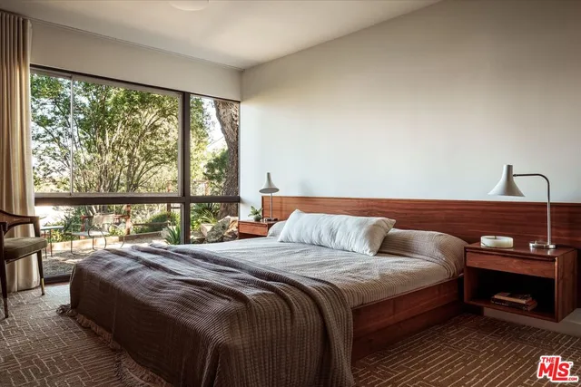 $1,699,000 | 4976 Glenalbyn Drive, Los Angeles, CA 90065