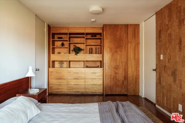 $1,699,000 | 4976 Glenalbyn Drive, Los Angeles, CA 90065