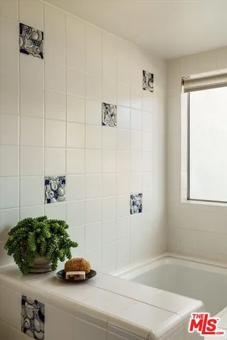 $1,699,000 | 4976 Glenalbyn Drive, Los Angeles, CA 90065