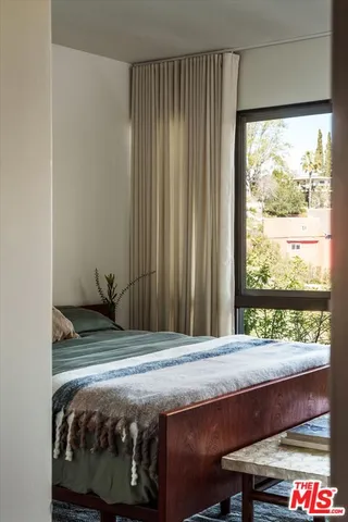 $1,699,000 | 4976 Glenalbyn Drive, Los Angeles, CA 90065