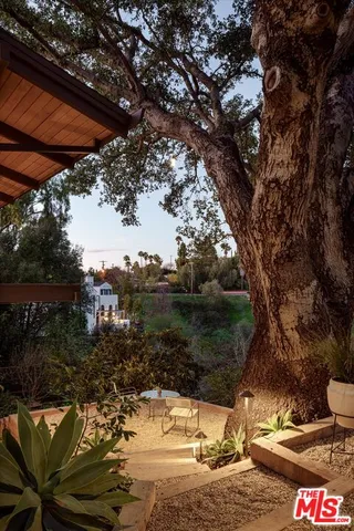 $1,699,000 | 4976 Glenalbyn Drive, Los Angeles, CA 90065