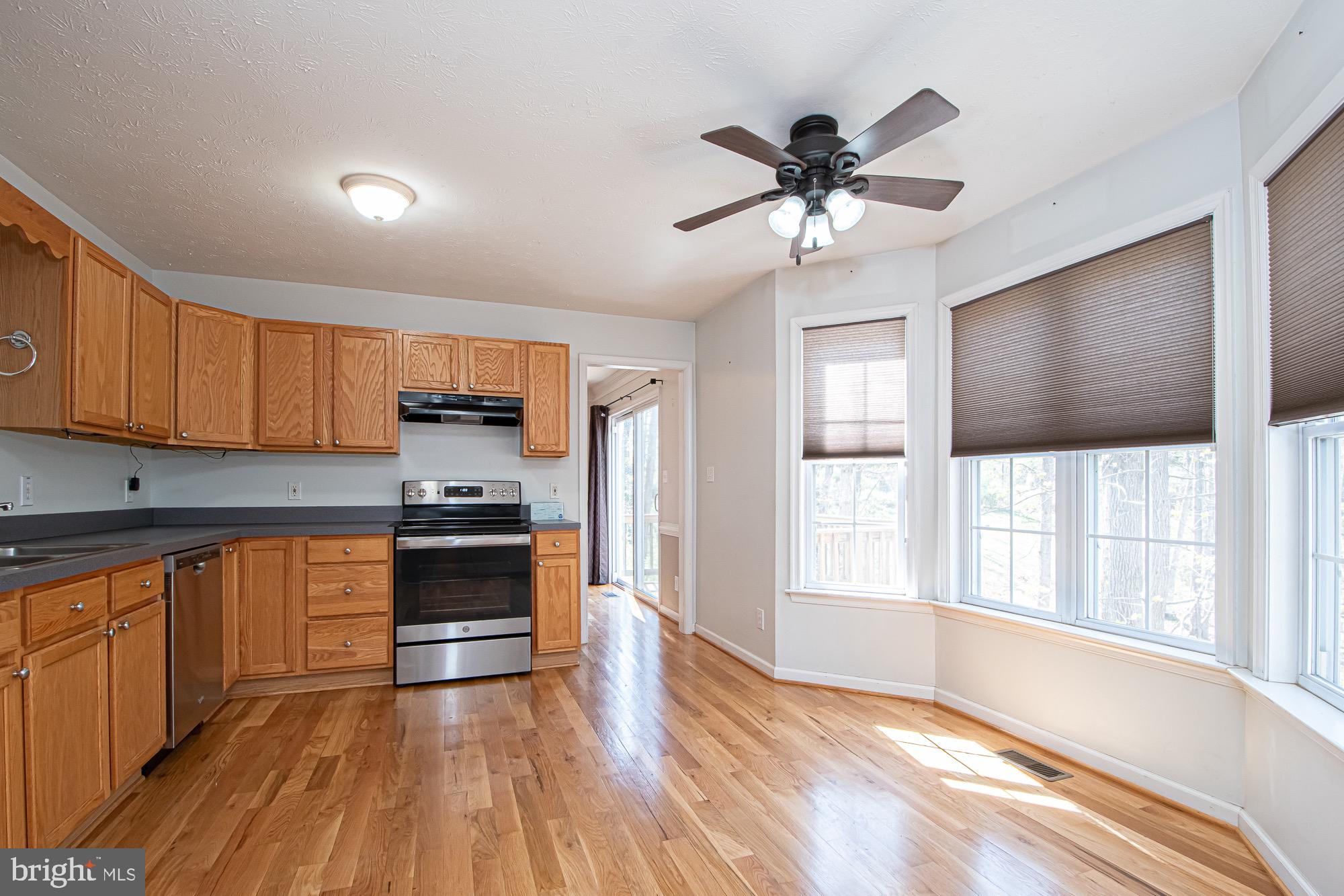 646 Guard Hill Road Middletown, VA 22645 - Photo 18 of 56 Kitchen