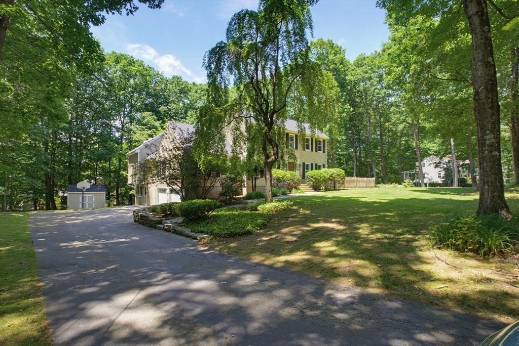 47 Old Village Road Sturbridge, MA 01566 - Photo 36 of 42