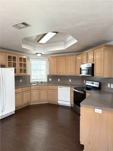 $2,350 | 3114 Pleasant Forest Drive, College Station, TX 77845