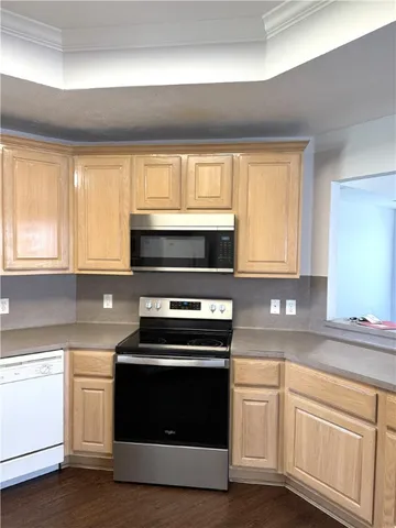 $2,350 | 3114 Pleasant Forest Drive, College Station, TX 77845