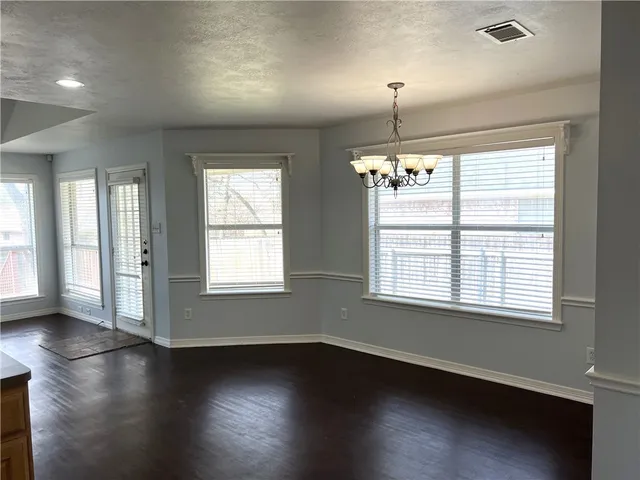 $2,350 | 3114 Pleasant Forest Drive, College Station, TX 77845