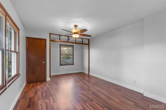 $304,900 | 1167 South Deer Trail, Fredericktown, MO 63645