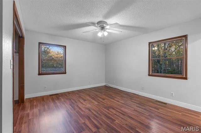 $304,900 | 1167 South Deer Trail, Fredericktown, MO 63645