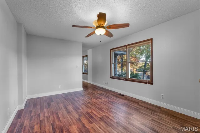 $304,900 | 1167 South Deer Trail, Fredericktown, MO 63645