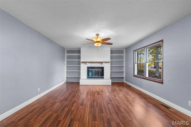 $304,900 | 1167 South Deer Trail, Fredericktown, MO 63645