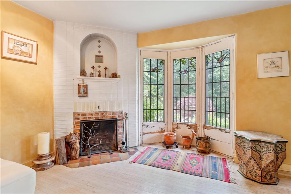 7520 Graymore Road Pittsburgh, PA 15221 - Photo 11 of 32 Gallery Image 11