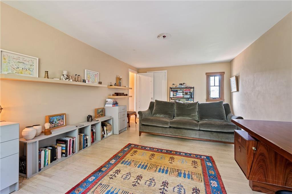 7520 Graymore Road Pittsburgh, PA 15221 - Photo 17 of 32 Gallery Image 17