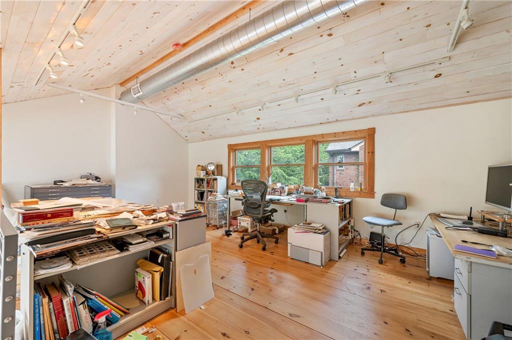7520 Graymore Road Pittsburgh, PA 15221 - Photo 30 of 32 Gallery Image 30