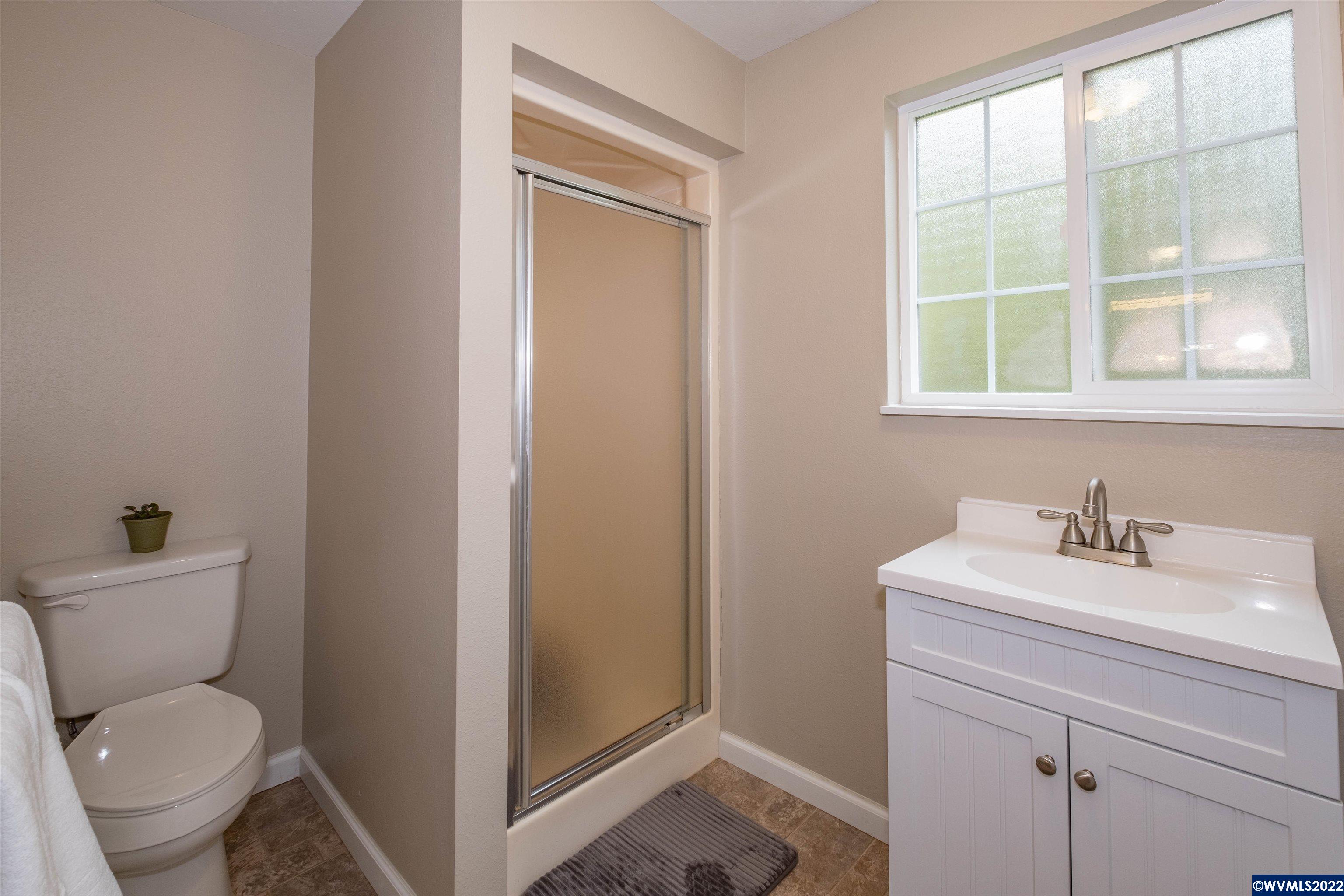 33501 Millview Way Lebanon, OR 97355 - Photo 29 of 40 Gallery Image 29