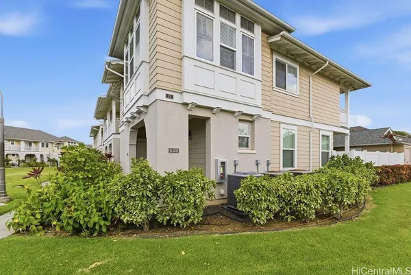 $4,100 | 91-2220 Kaiwawalo Street, Unit 1104, Ewa Beach, HI 96706