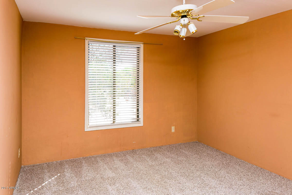 41568 North Rattlesnake Road San Tan Valley, AZ 85140 - Photo 18 of 32 a view of an empty room with a window