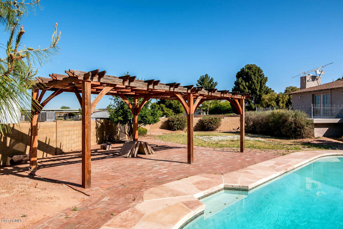 41568 North Rattlesnake Road San Tan Valley, AZ 85140 - Photo 24 of 32 a view of outdoor space with seating