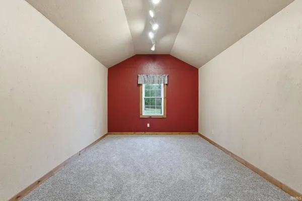 $380,000 | 2446 East 350 North, Bluffton, IN 46714