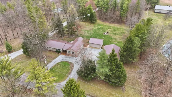 $380,000 | 2446 East 350 North, Bluffton, IN 46714