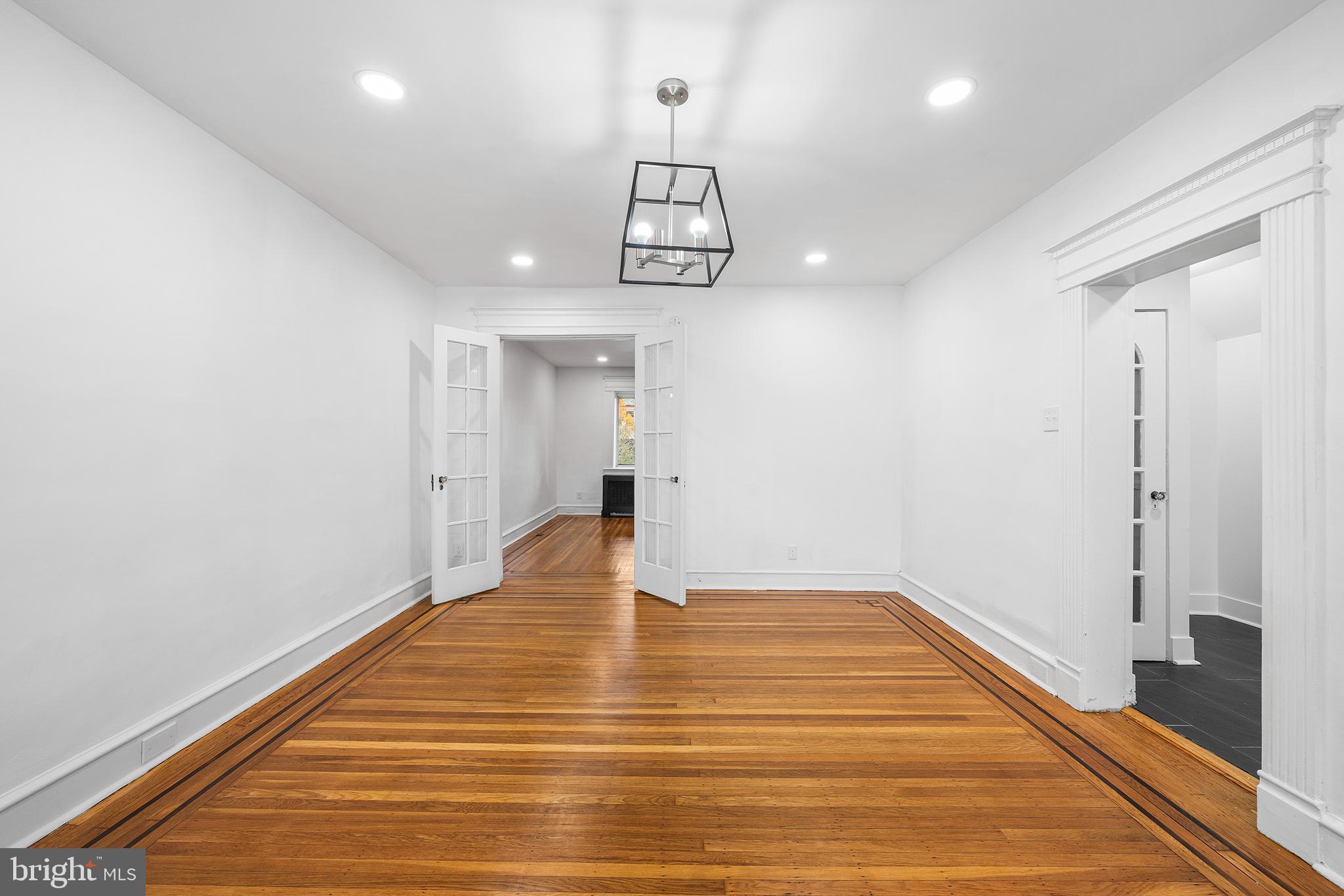 6630 Boyer Street Philadelphia, PA 19119 - Photo 11 of 31