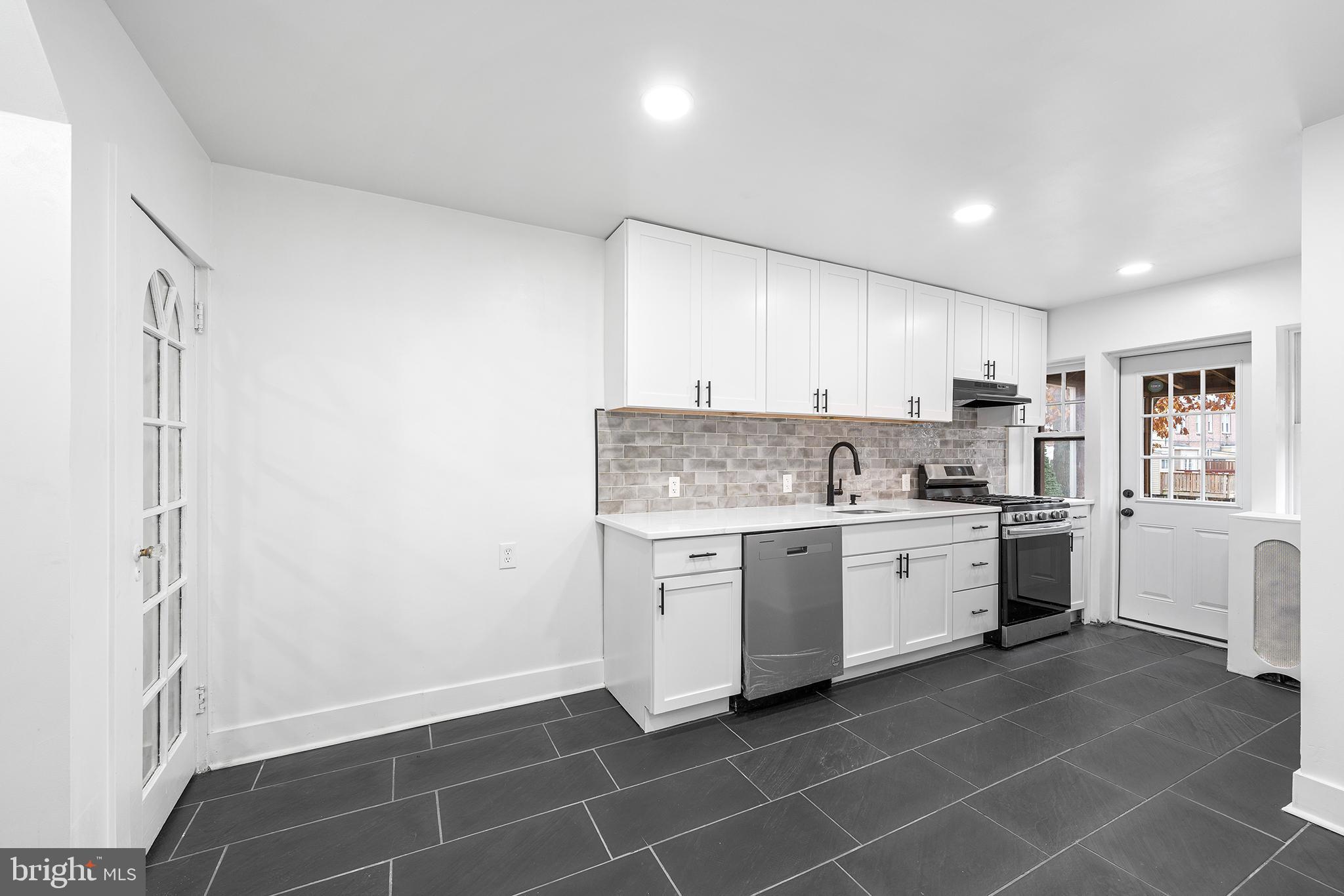 6630 Boyer Street Philadelphia, PA 19119 - Photo 12 of 31