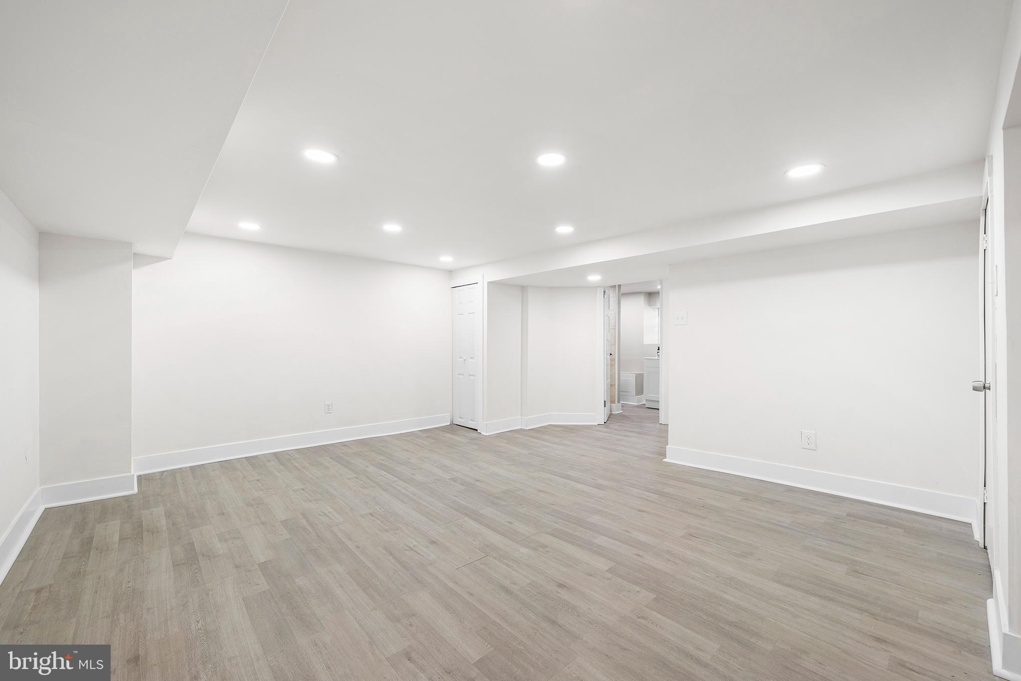 6630 Boyer Street Philadelphia, PA 19119 - Photo 17 of 31