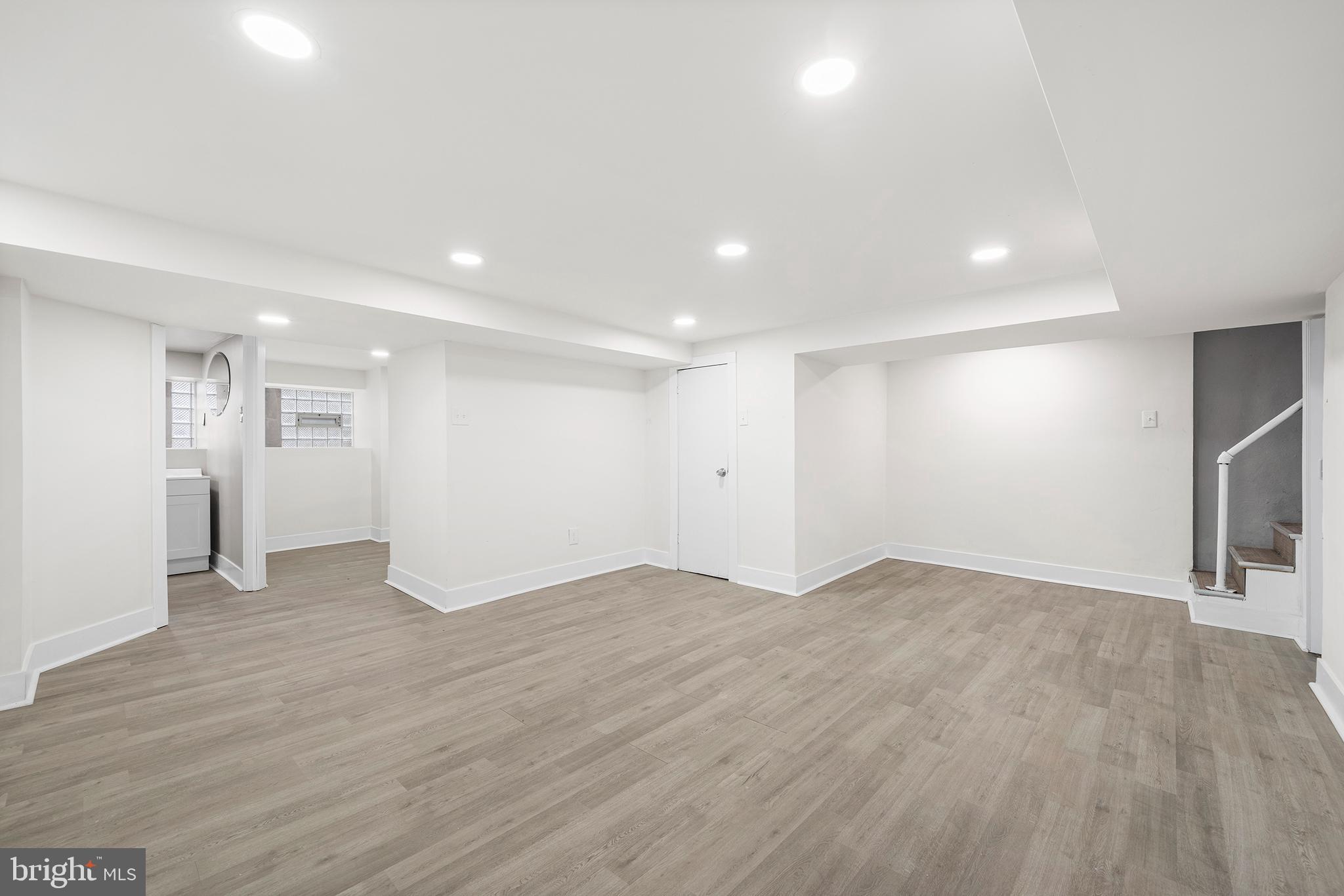 6630 Boyer Street Philadelphia, PA 19119 - Photo 18 of 31