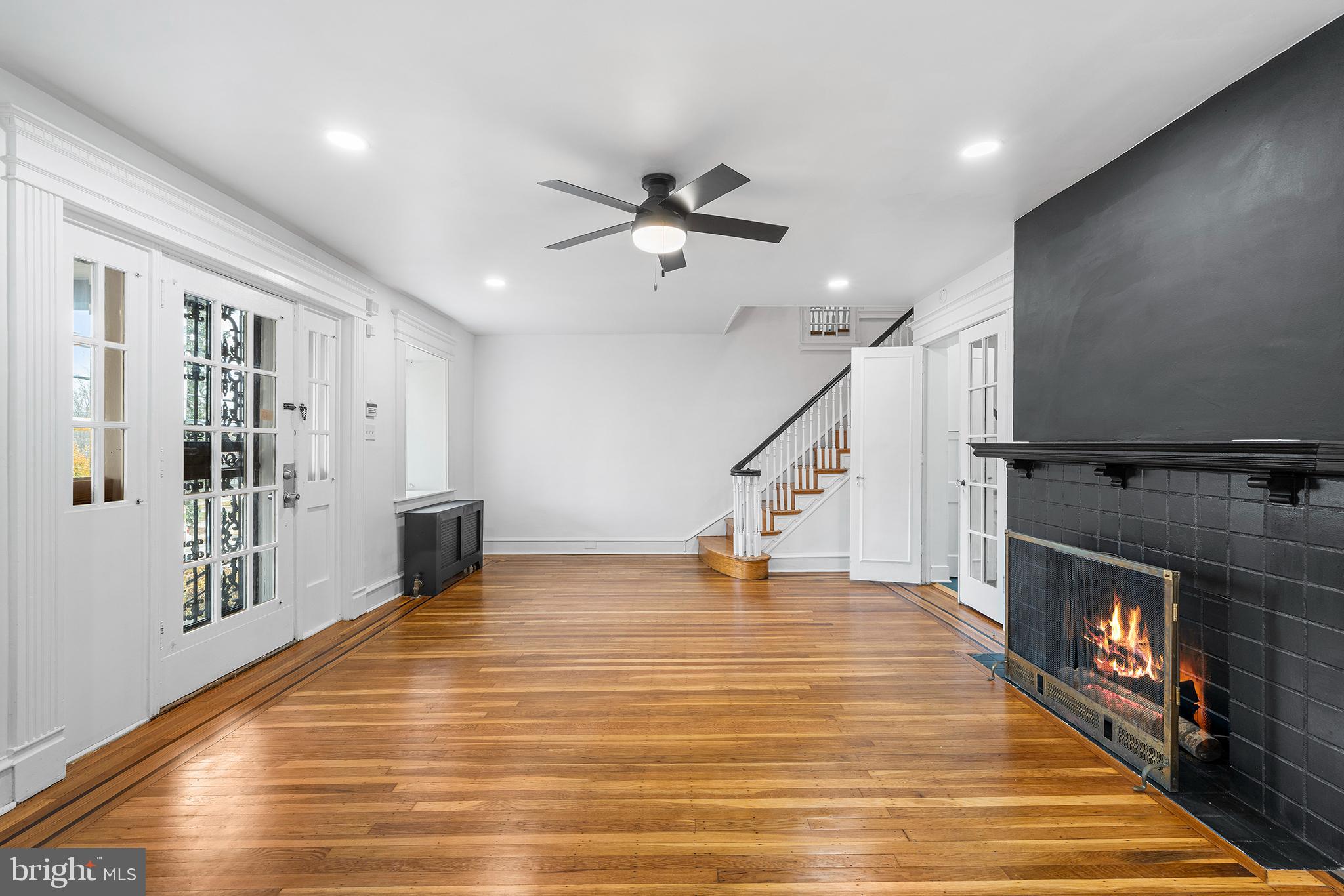 6630 Boyer Street Philadelphia, PA 19119 - Photo 2 of 31